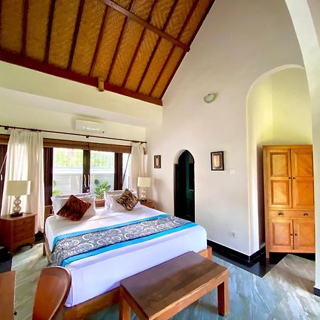 Hotel Puri Ayu Canggu Esterno foto