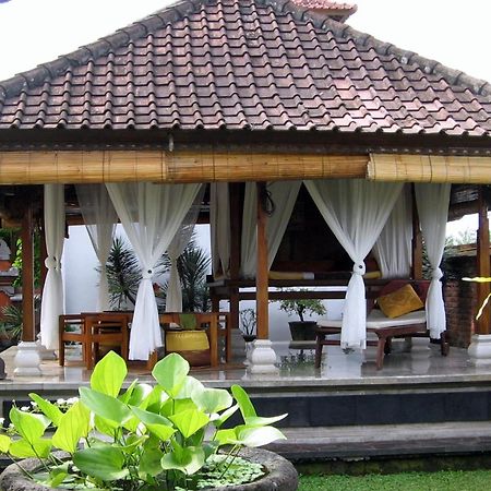 Hotel Puri Ayu Canggu Esterno foto