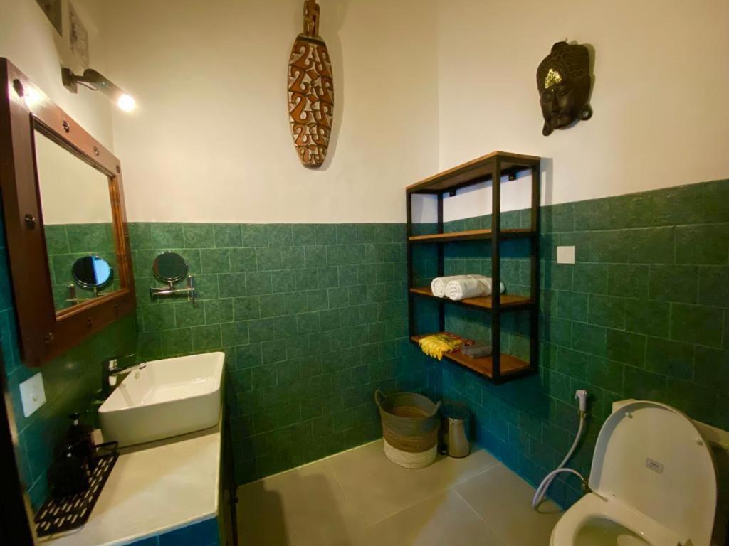 Hotel Puri Ayu Canggu Esterno foto