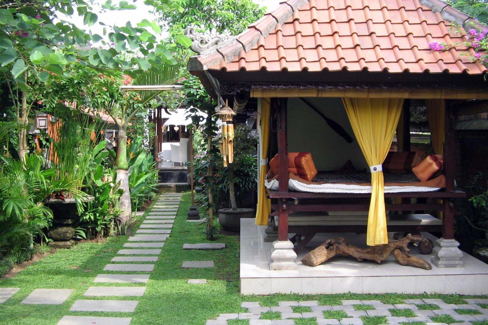 Hotel Puri Ayu Canggu Esterno foto