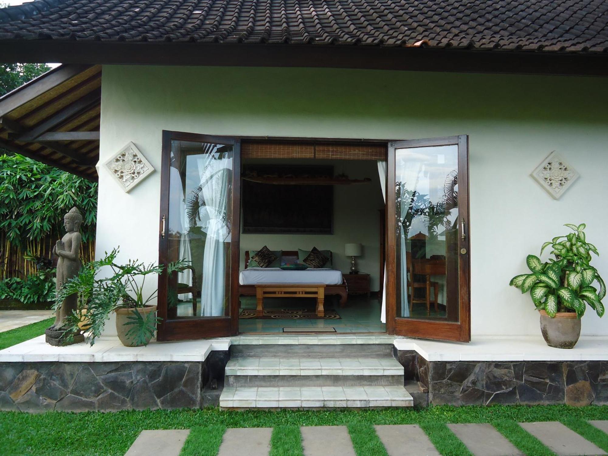 Hotel Puri Ayu Canggu Camera foto