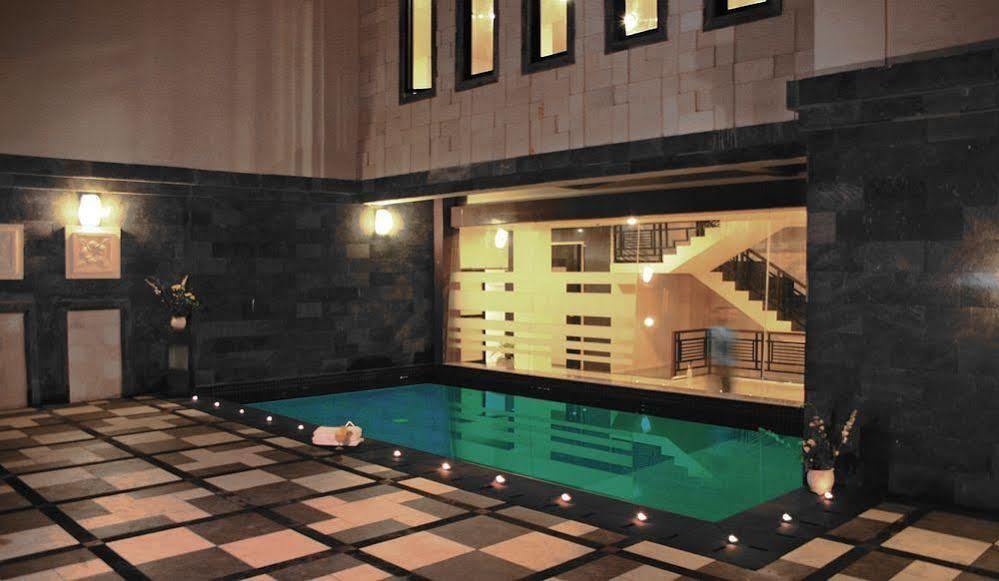 Hotel Puri Ayu Canggu Esterno foto
