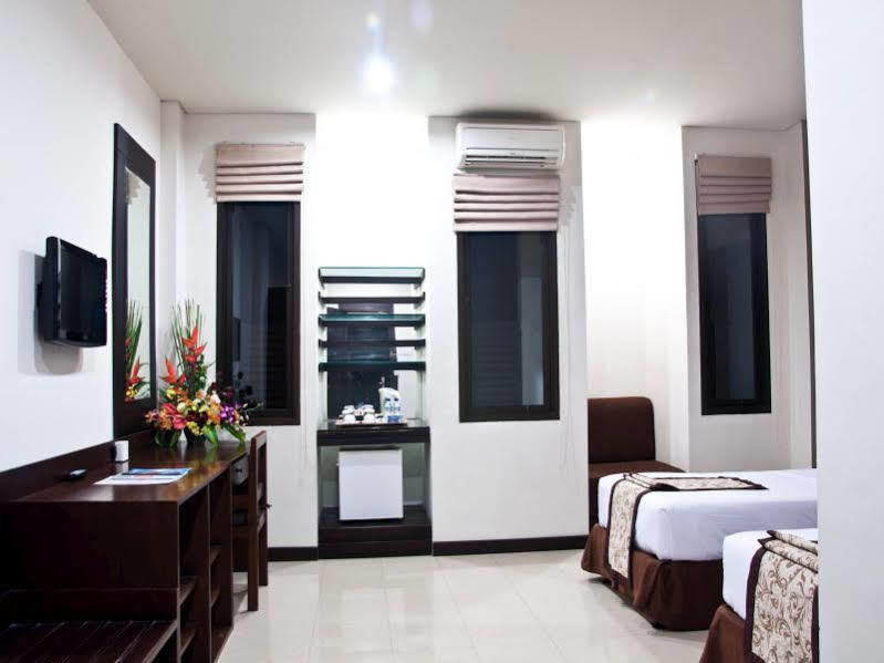 Hotel Puri Ayu Canggu Esterno foto