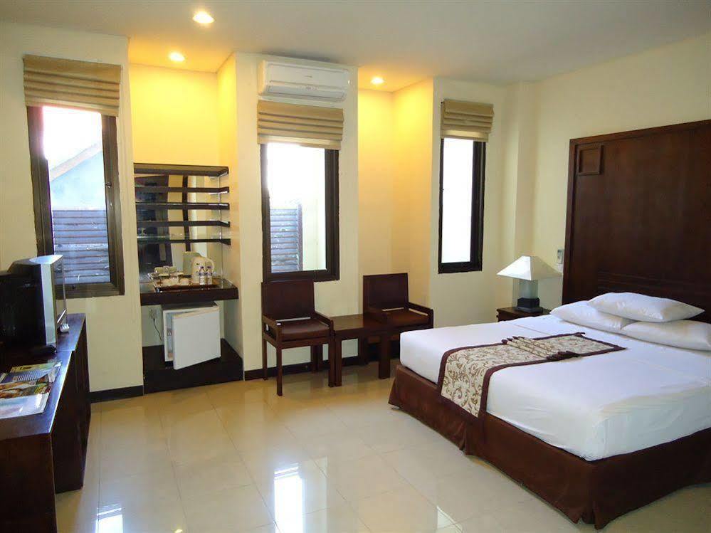 Hotel Puri Ayu Canggu Esterno foto
